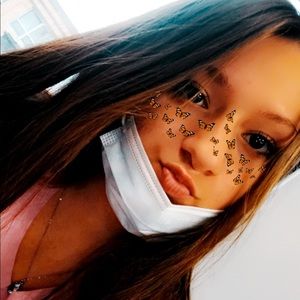 Meet your Posher, Rebecca